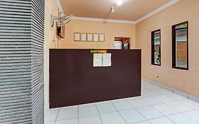 Oyo 92289 Hotel Aji Kusuma